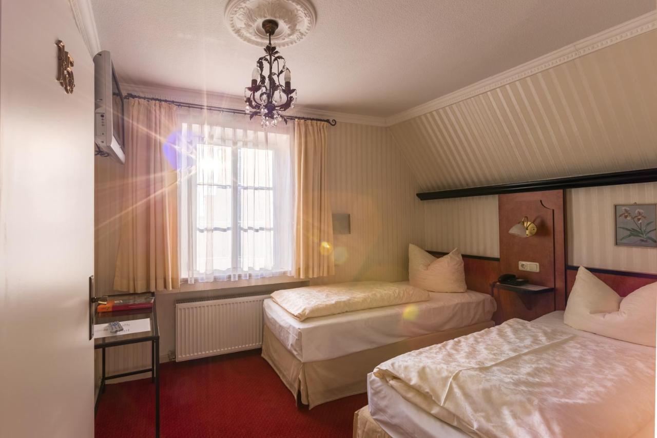 Gaestehaus Ploenlein - Goldener Hirsch Rothenburg